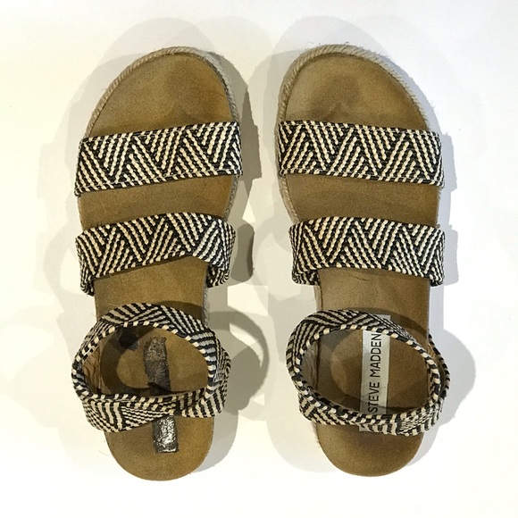 STEVE MADDEN KIMMIE FLATFORM - Picture 3 of 7